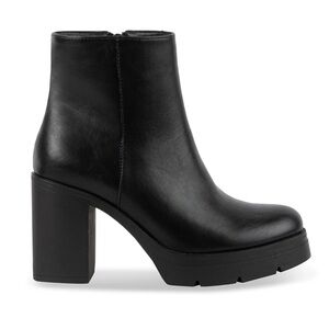 🎀Steve Madden Wedge Boots